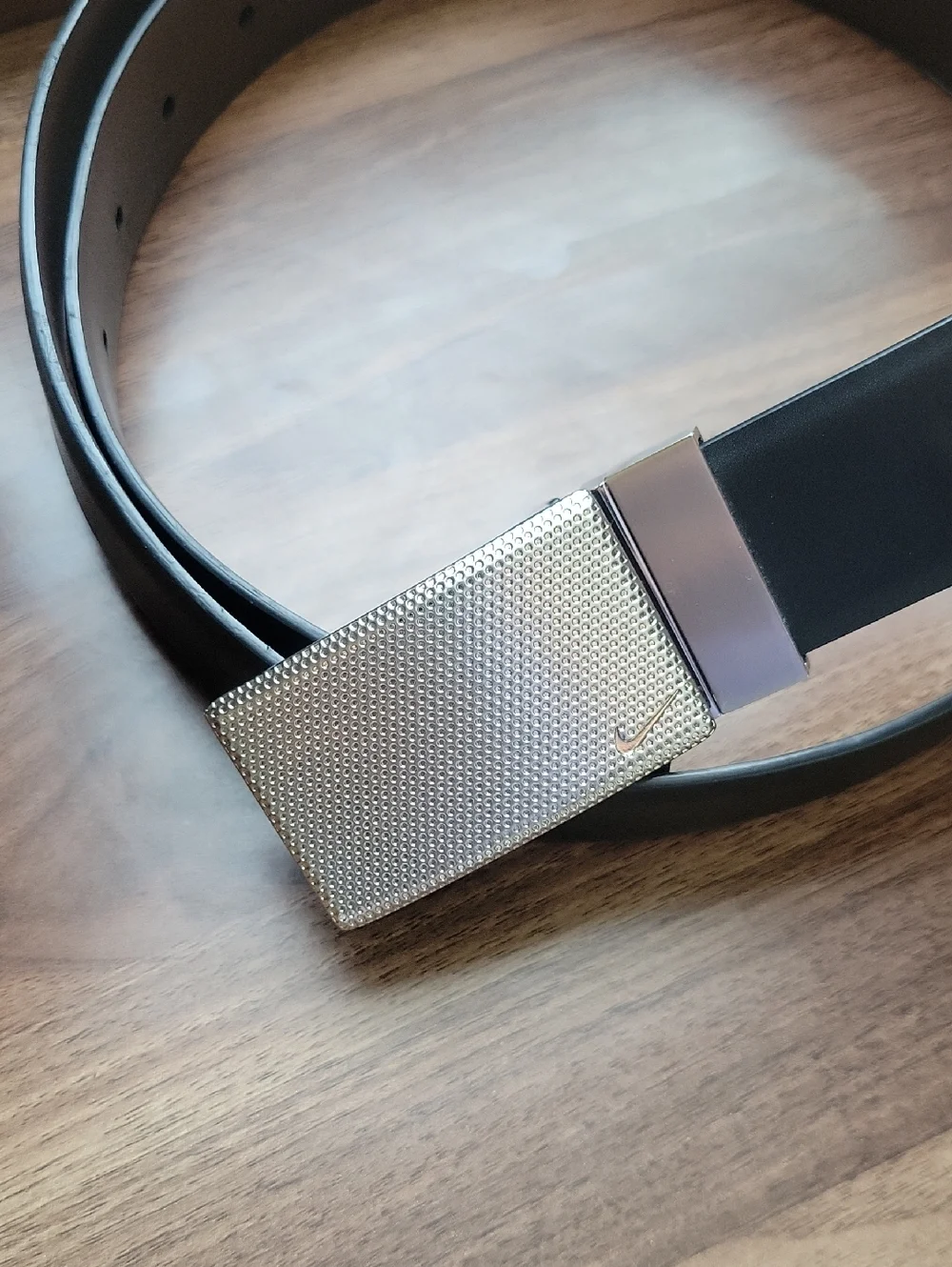 Nike Black Leather Belt with Textured Silver Buckle Sz XL 42-44